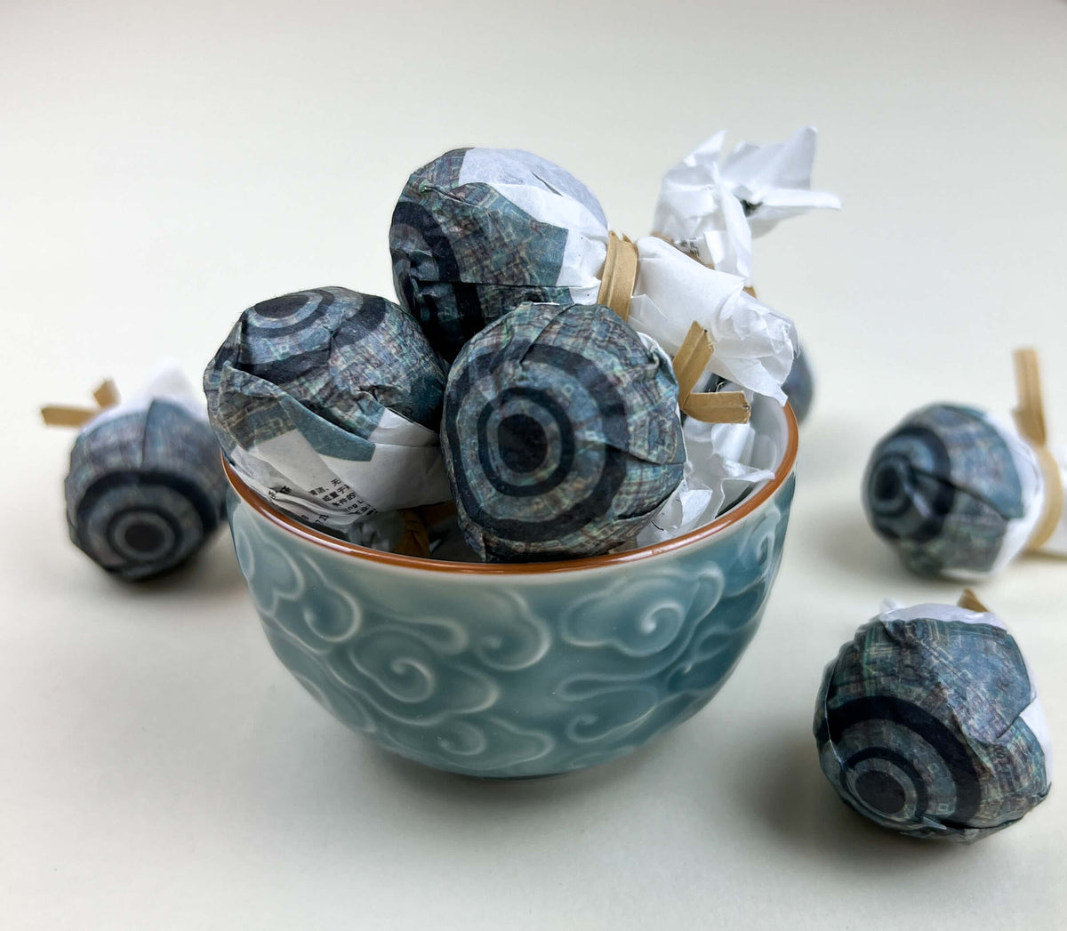 2023 White2Tea Reading Room Ripe Puerh Minis